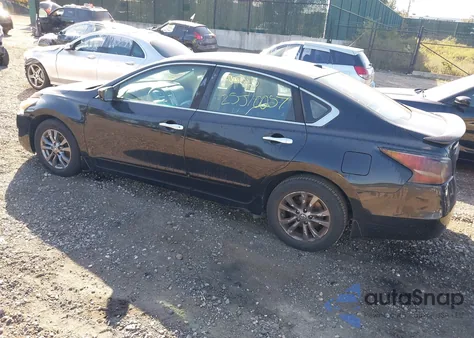 2015 Nissan Altima 2.5 S z USA, uszkodzony, nr VIN 1N4AL3AP6FN920788